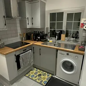 https://apt-entire-one-double-bedroom.cambridgehotelsuk.com